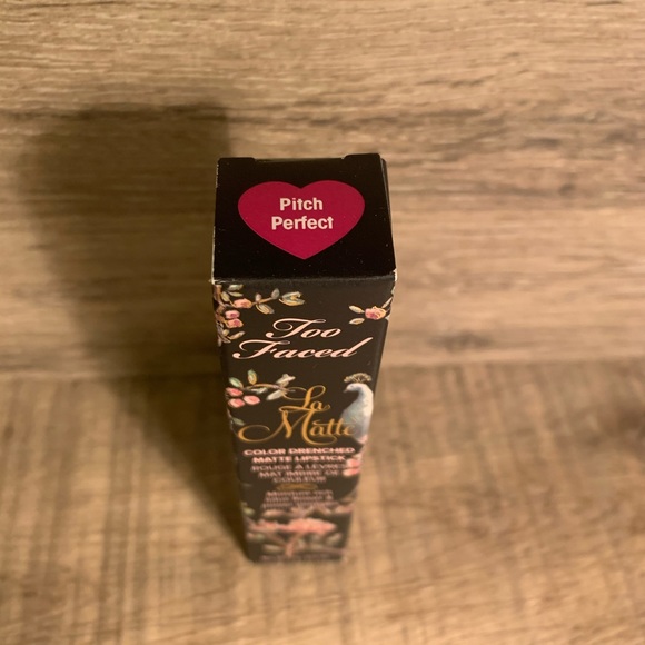 Too Faced La Matte Pitch Perfect - Picture 4 of 4